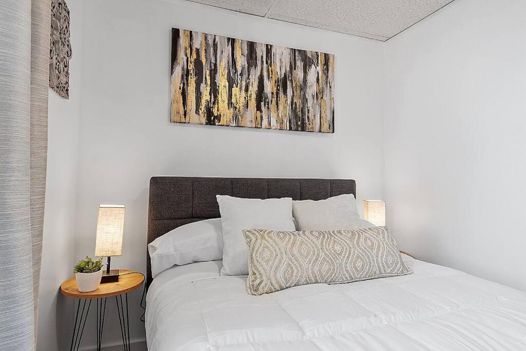 New!! Lovely Unit W/ Private Hot Tub And Patio! Laconia Exteriér fotografie