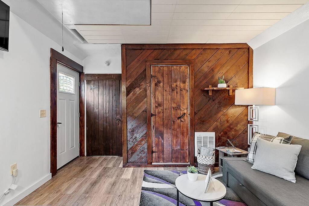 New!! Lovely Unit W/ Private Hot Tub And Patio! Laconia Exteriér fotografie