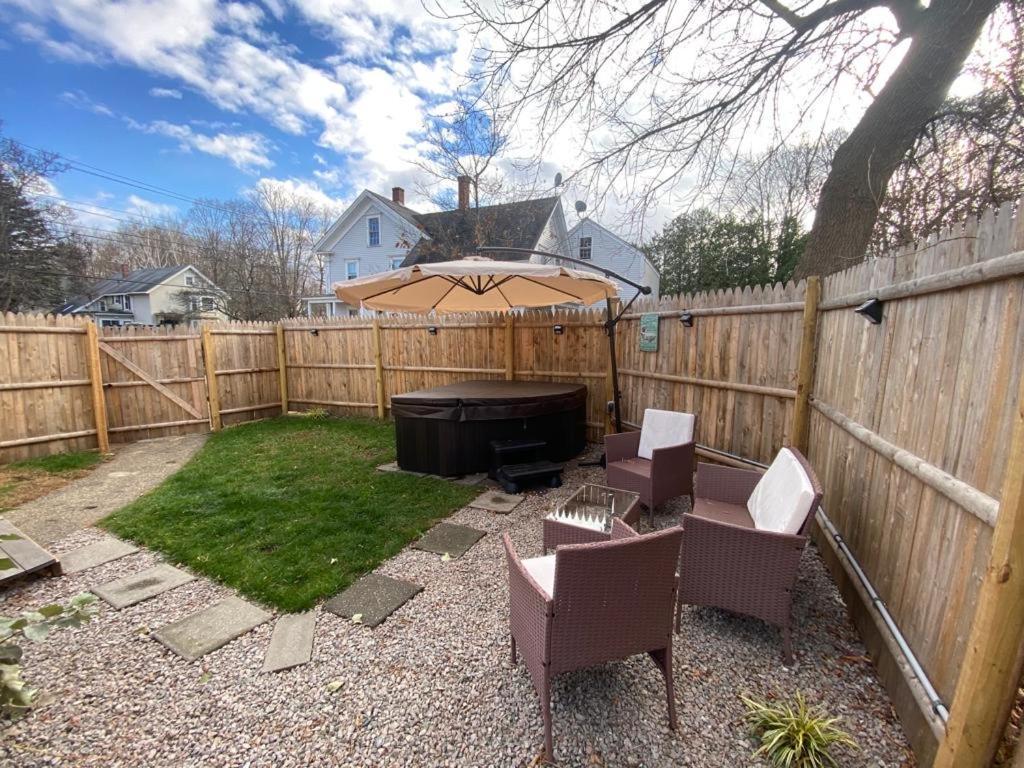 New!! Lovely Unit W/ Private Hot Tub And Patio! Laconia Exteriér fotografie